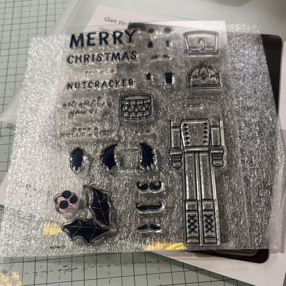 Nutcracker Stamp and Thin Cuts Set - Blue - Picture 2 of 5